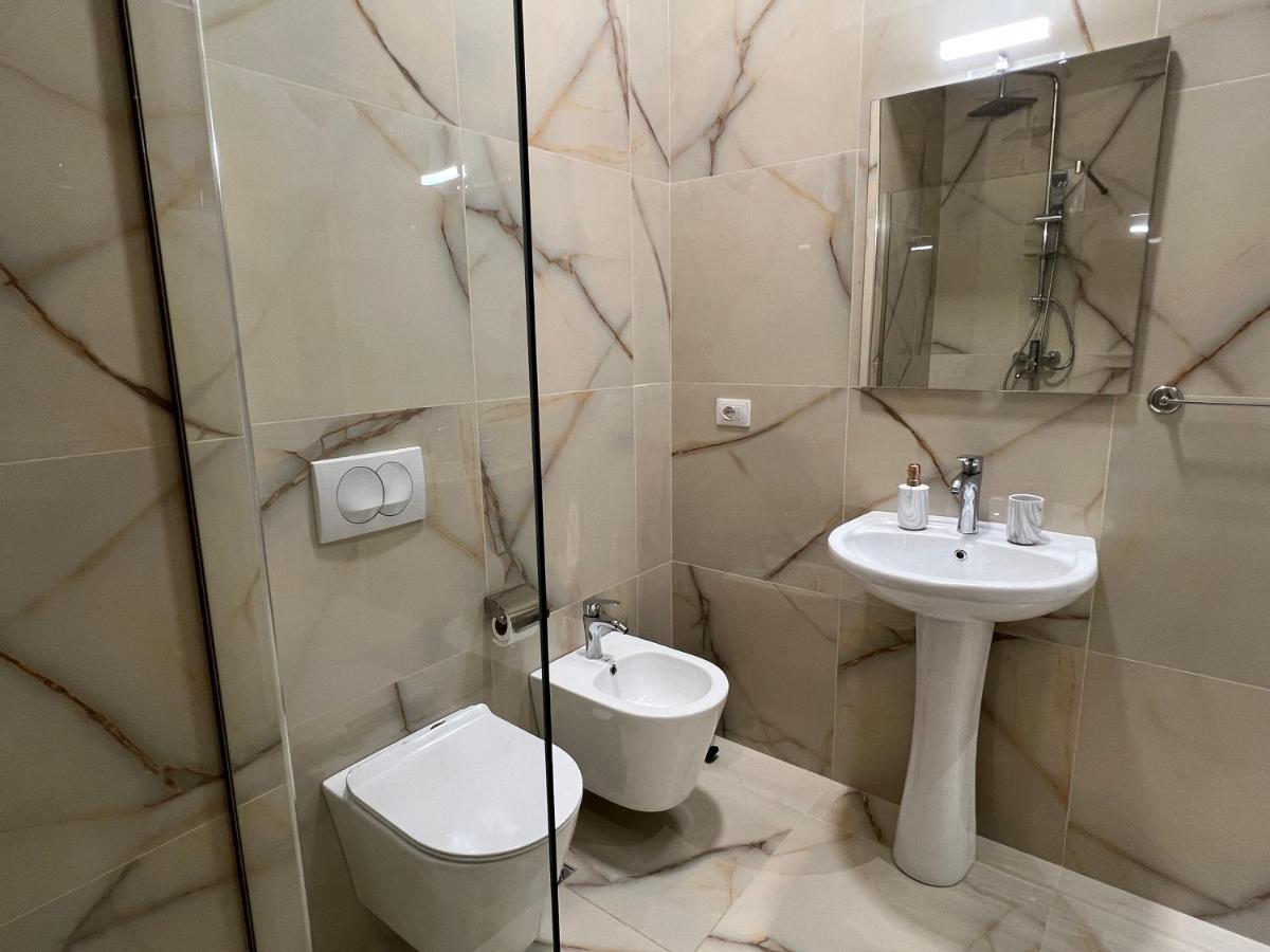 Brand New Apts Located At The City'S Main Square-100 Mbs Wifi Durrës Exterior foto